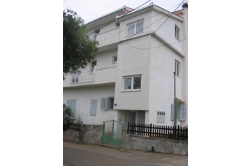 Croatia Privát Slatine, Exterior